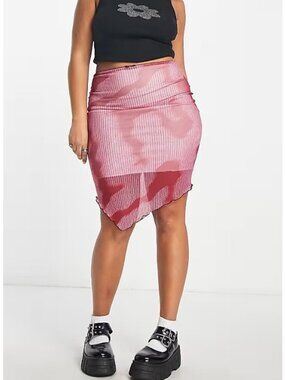 ASOS Daisy Street Plus, Asymmetric Skirt in Pink Print - US18 (2X-3X)